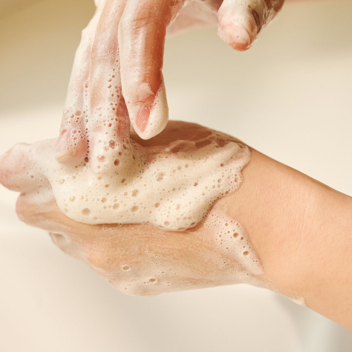 Madagascar Centella Ampoule Foam - Foaming cleanser